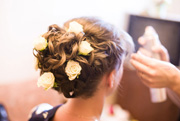 Свадебная причёска с использованием цветов